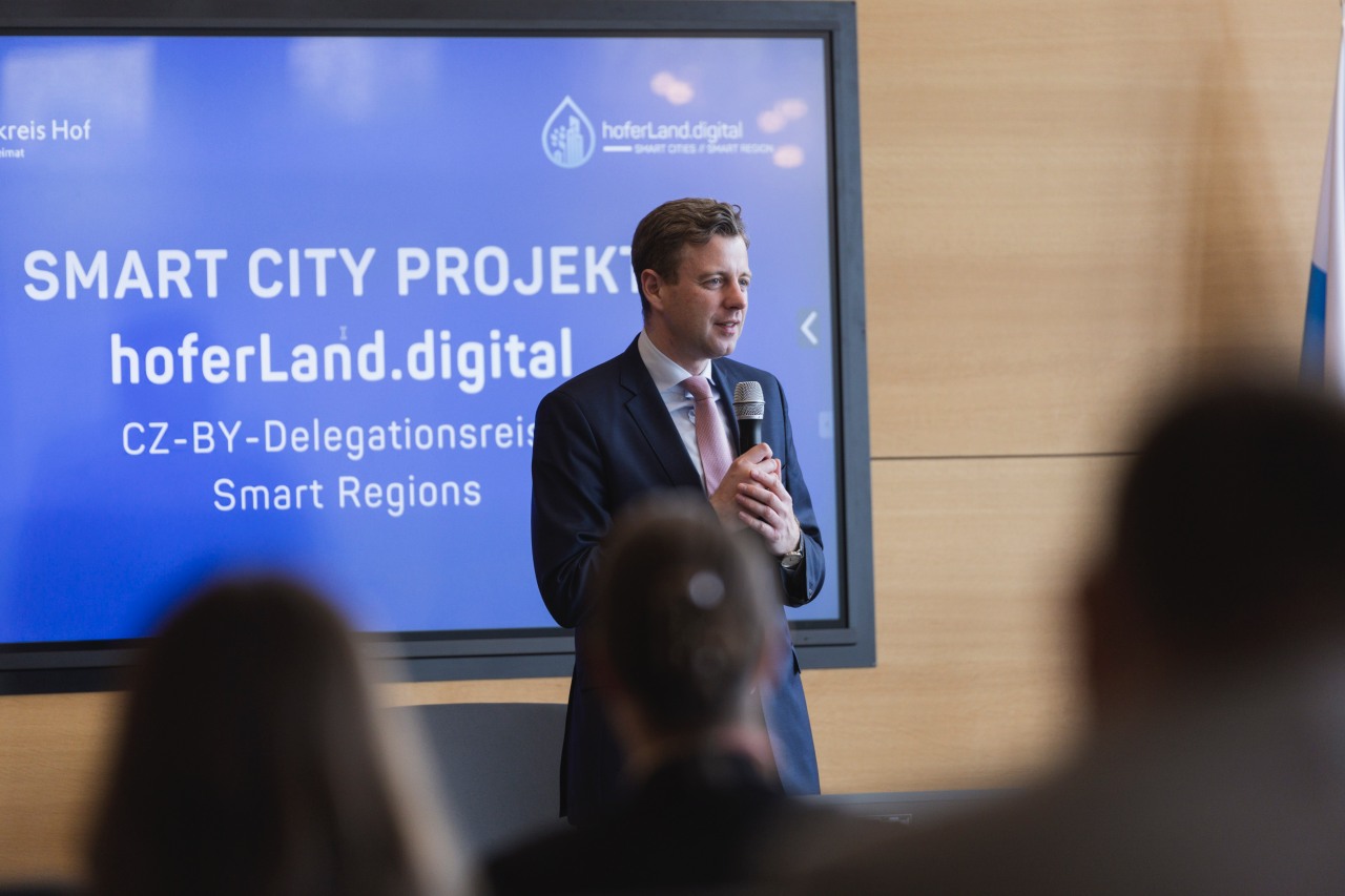 Landrat Dr. Oliver Bär